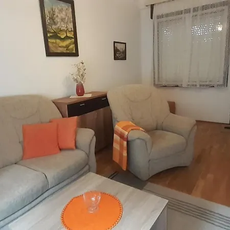 Holiday home Budai Garden House *